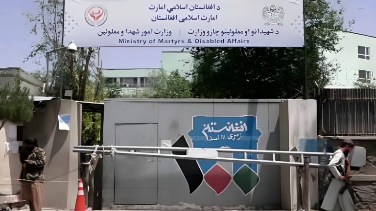 بازداشت یک کارمند وزارت شهدا و معلولین از سوی طالبان