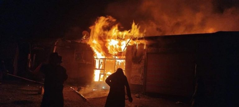 آتش سوزی در شهرک دهنه شهرستان بلخاب