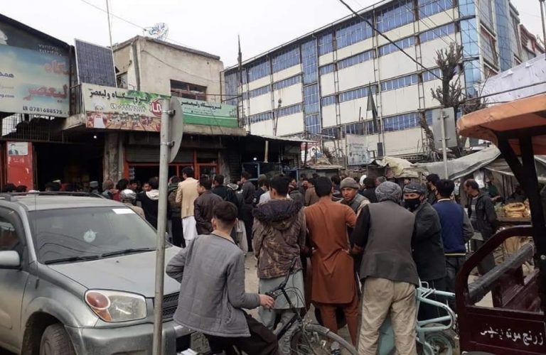 زندگی زیر سایه طالبان «طالبان میگویند اگر اینبار شما را در سرک دیدیم، ششماه بندیتان میکنیم.»