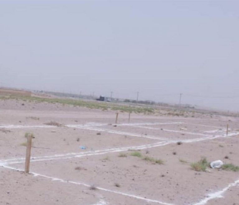 گروه طالبان در شاهراه هرات قندهار یک مسجد بزرگ میسازند