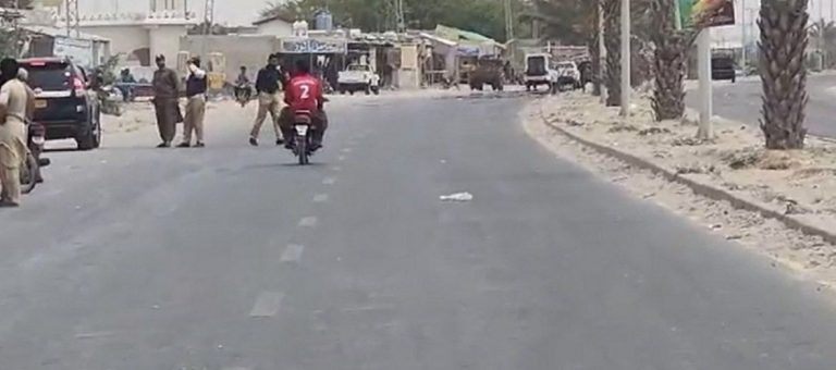 در یک حمله مسلحانه در پاکستان ۴ مهندس چینی و ۹ نظامی پاکستانی کشته شده است