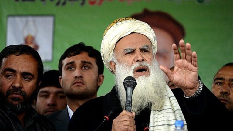 سیاف طالبان را به دلیل بازداشت دختران متهم به بیحرمتی به ارزشهای اسلامی کرد